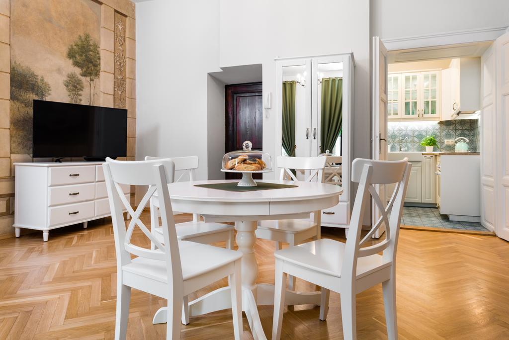 P&J Luxury Apartments クラクフ エクステリア 写真
