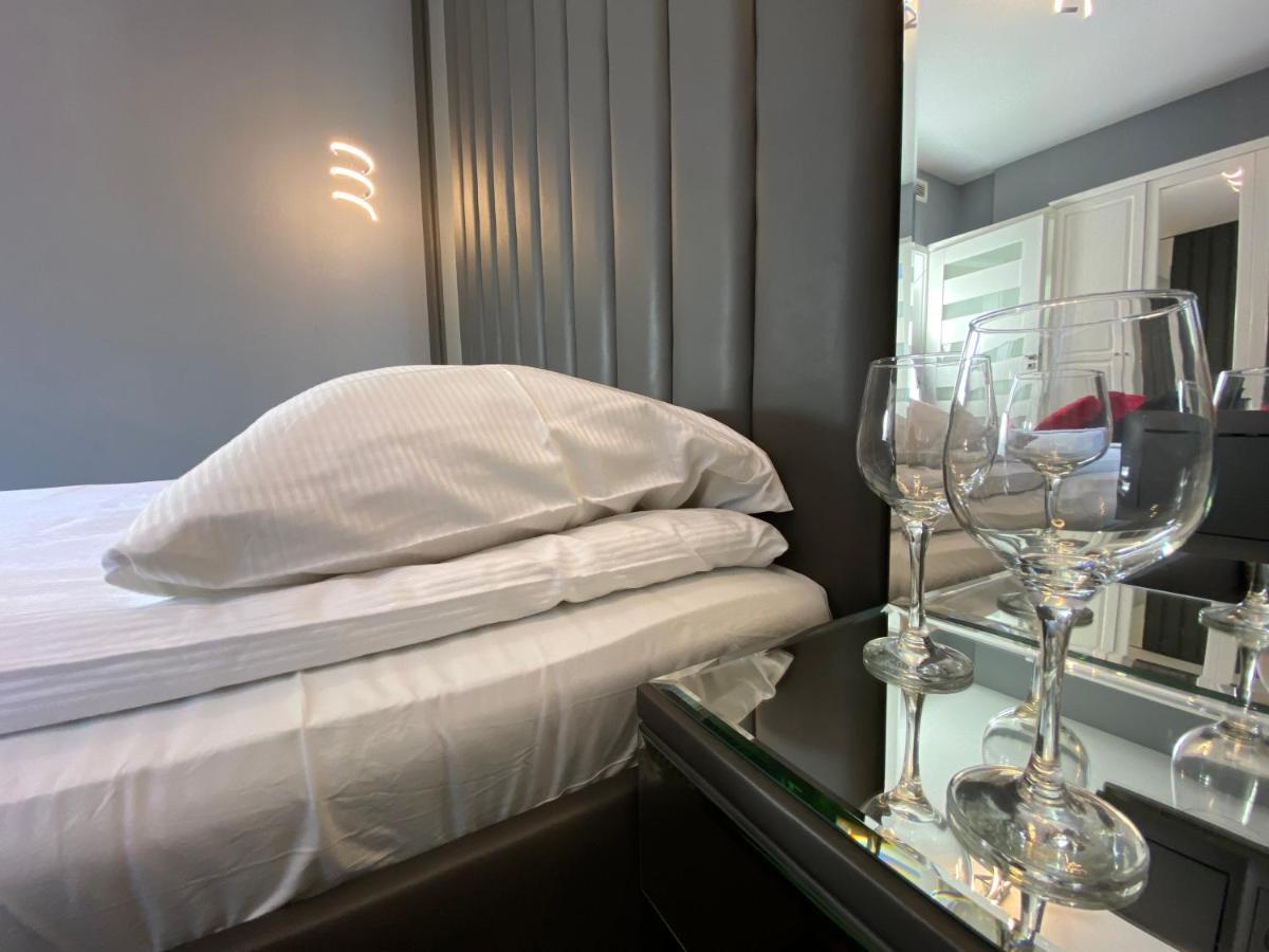 P&J Luxury Apartments クラクフ エクステリア 写真